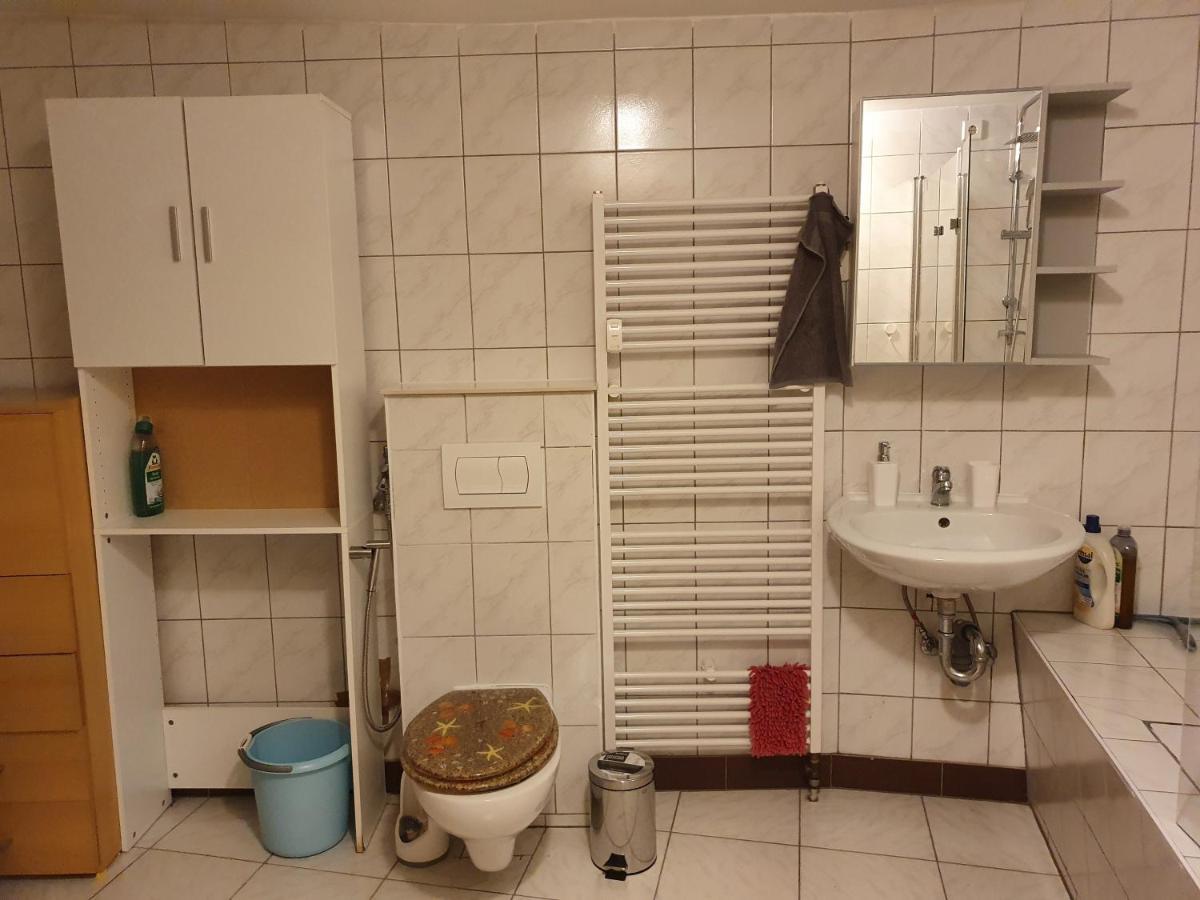 Halle  Simostay מראה חיצוני תמונה